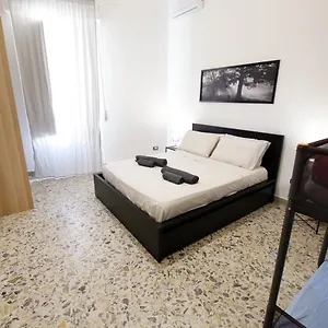 Apartman Center, Catania-Fontanarossai nemzetközi repülőtér